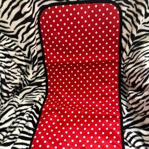 Jujube Black Ruby memory foam change pad